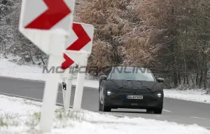 Kia EV6 2025 - Foto spia 30-11-2023 - 4