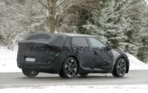 Kia EV6 2025 - Foto spia 30-11-2023 - 10