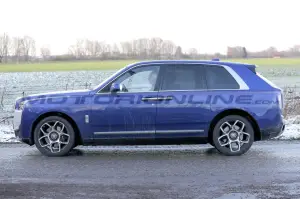 Rolls-Royce Cullinan 2025 - Foto Spia 02-12-2023