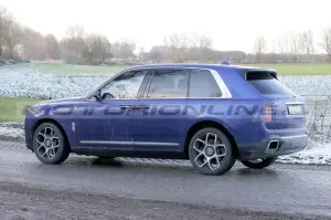 Rolls-Royce Cullinan 2025 - Foto Spia 02-12-2023