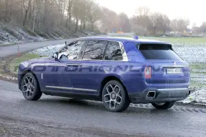 Rolls-Royce Cullinan 2025 - Foto Spia 02-12-2023