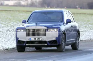 Rolls-Royce Cullinan 2025 - Foto Spia 02-12-2023