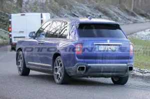 Rolls-Royce Cullinan 2025 - Foto Spia 02-12-2023