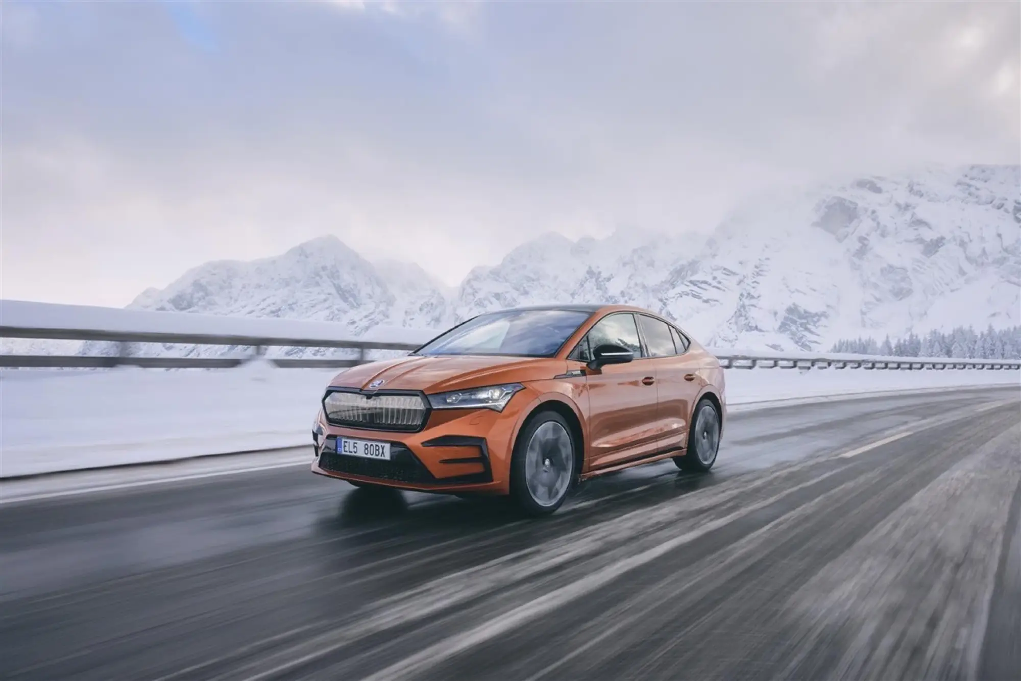 Skoda Enyaq 2024 - Foto ufficiali - 1