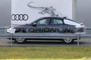 Audi Q6 e-tron 2025 - Foto Spia 06-12-2023 - 12