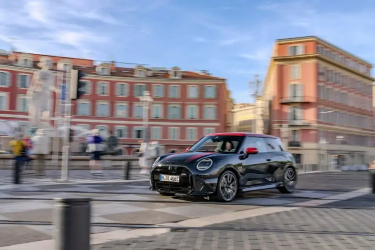 Mini Cooper SE John Cooper Works - 41