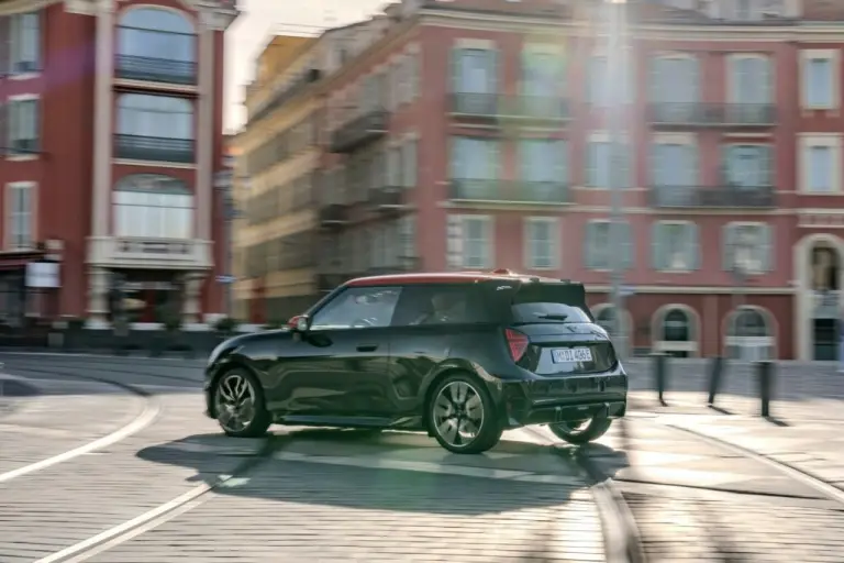 Mini Cooper SE John Cooper Works - 37
