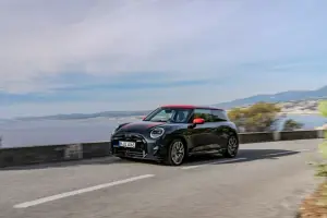 Mini Cooper SE John Cooper Works - 36