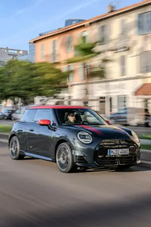 Mini Cooper SE John Cooper Works - 48