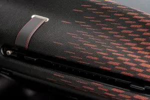 Mini Cooper SE John Cooper Works - 20