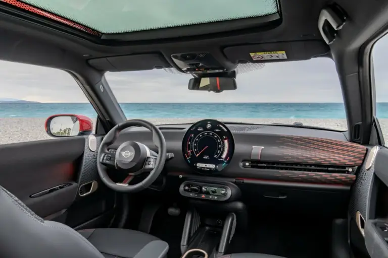 Mini Cooper SE John Cooper Works - 14