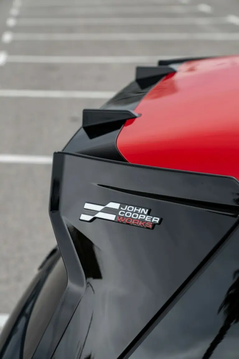 Mini Cooper SE John Cooper Works - 2
