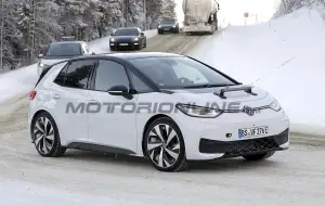 Volkswagen ID3 GTX - Foto spia 11-12-2023 - 7