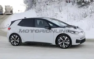 Volkswagen ID3 GTX - Foto spia 11-12-2023 - 4