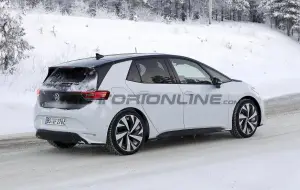 Volkswagen ID3 GTX - Foto spia 11-12-2023 - 6