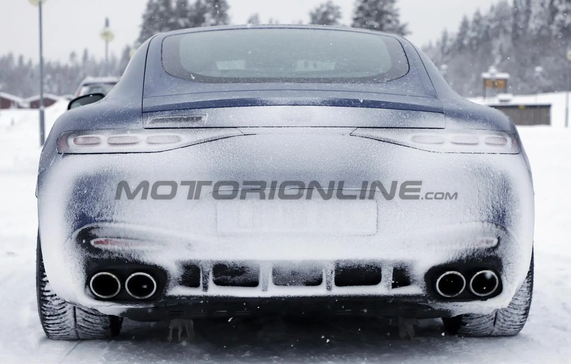 Mercedes-AMG GT 53 Coupe - Foto spia 13-12-2023 - 6