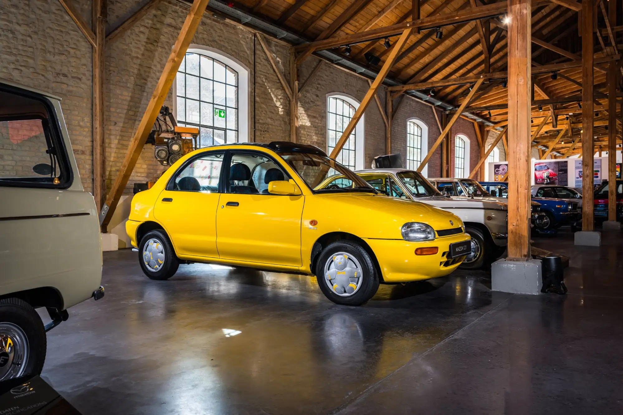 Mazda 121 Goldy - 10