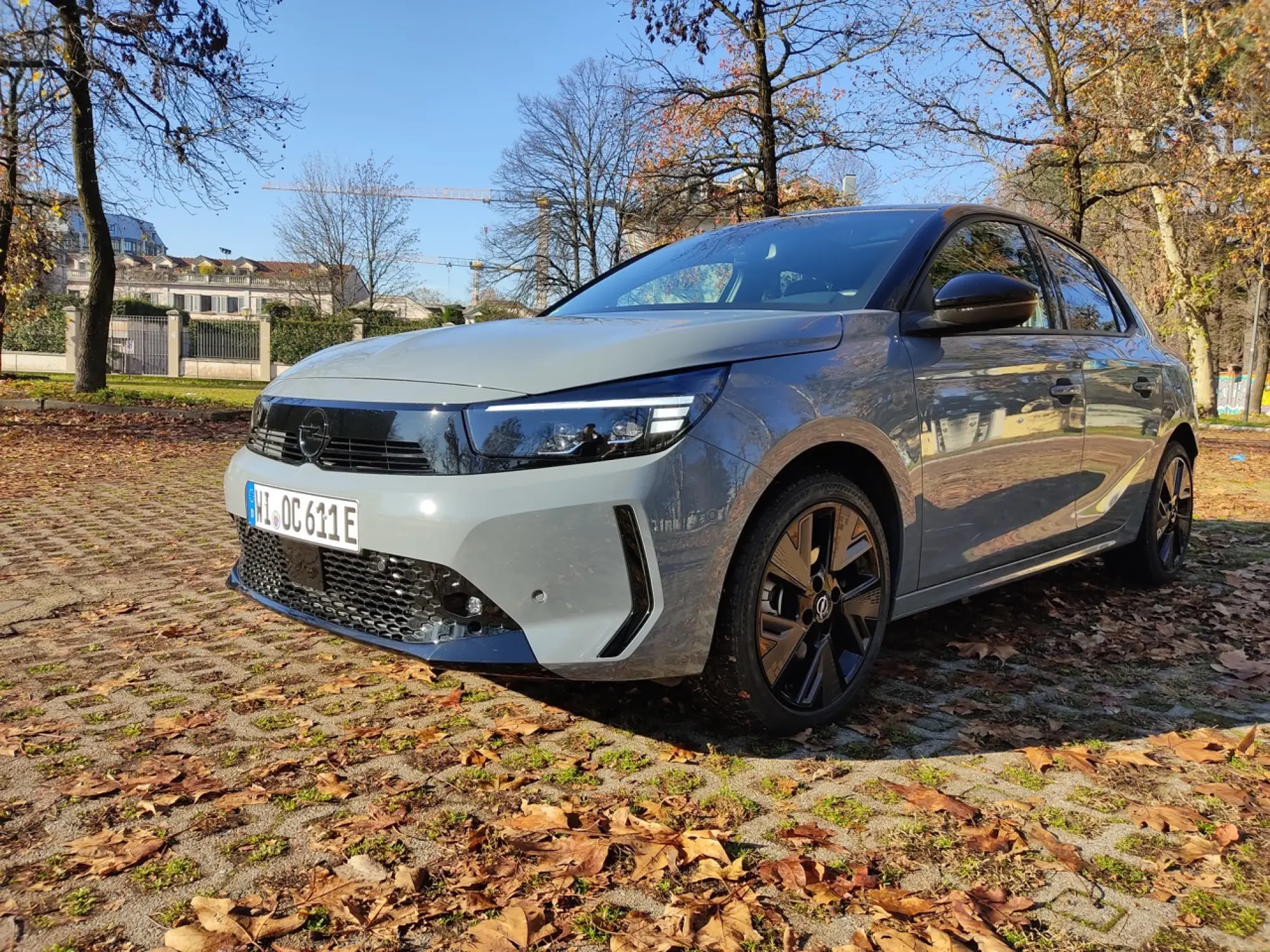Opel Corsa Electric 2024 - Foto Milano - 9