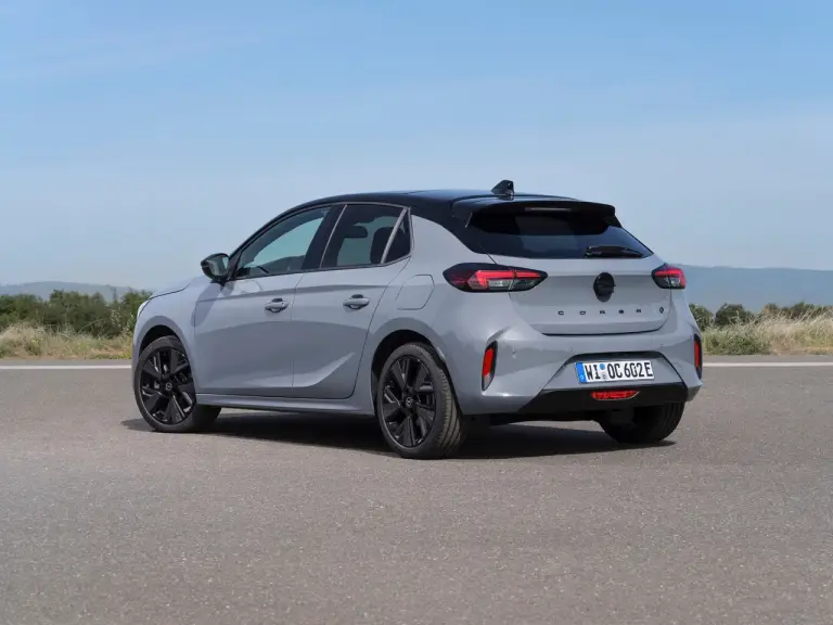 Opel Corsa Electric 2024 - Foto Milano - 20