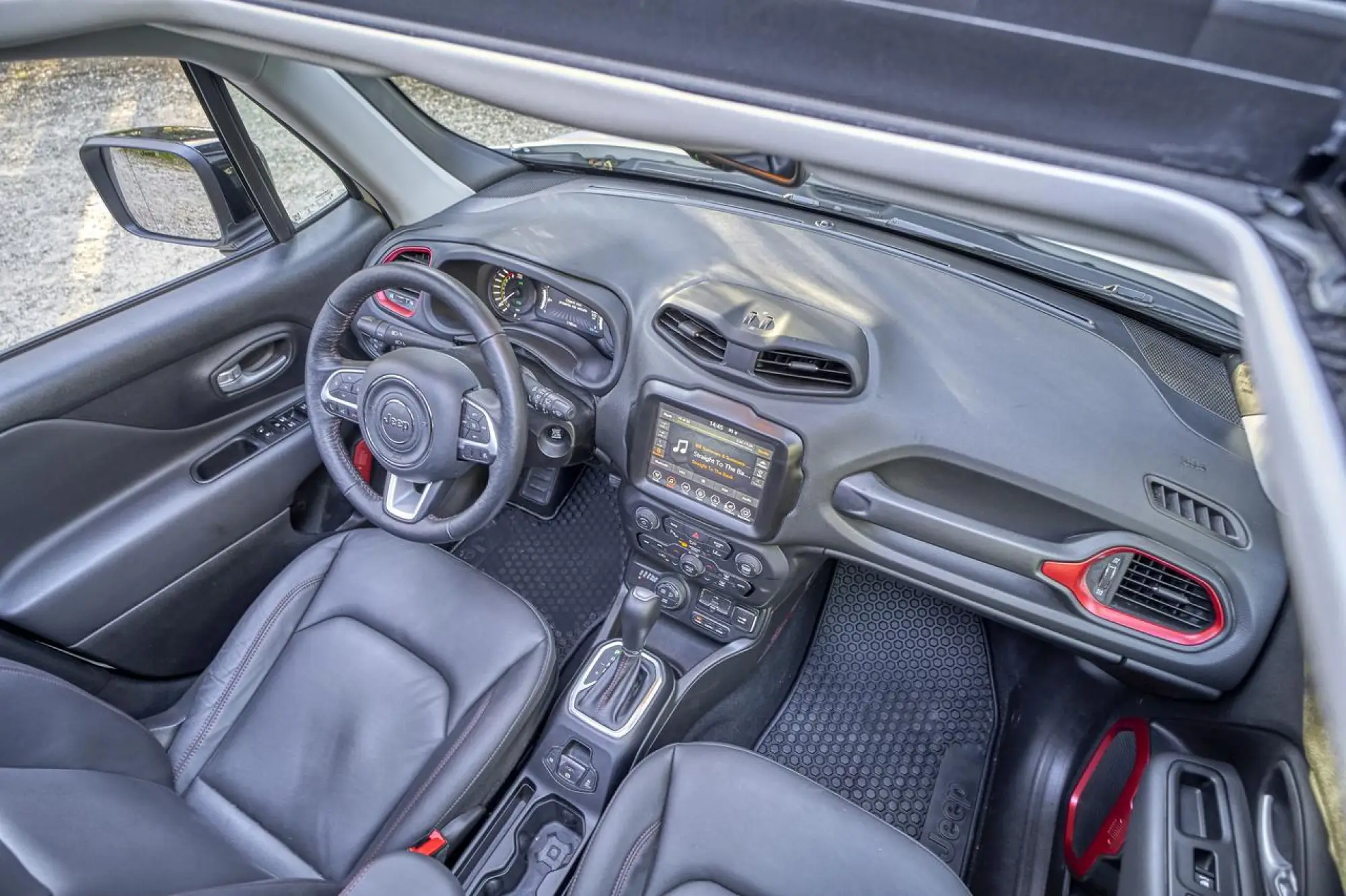 Jeep Renegade 4xe Saint-Jean-Cap-Ferrat - 15