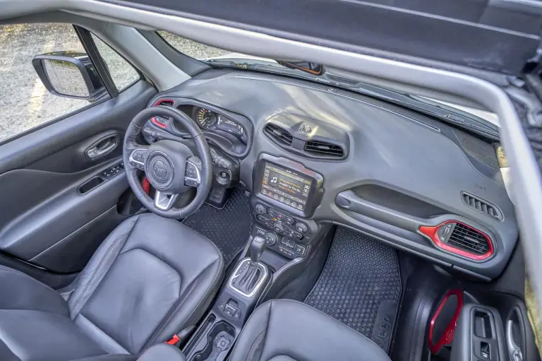 Jeep Renegade 4xe Saint-Jean-Cap-Ferrat - 15
