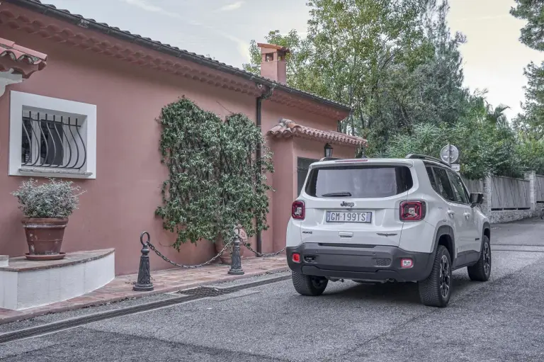 Jeep Renegade 4xe Saint-Jean-Cap-Ferrat - 2