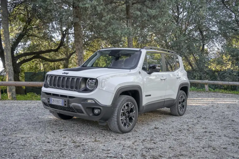 Jeep Renegade 4xe Saint-Jean-Cap-Ferrat - 4