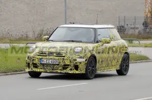 Mini JCW e JCW Cabrio 2025 - Foto Spia 20-12-2023