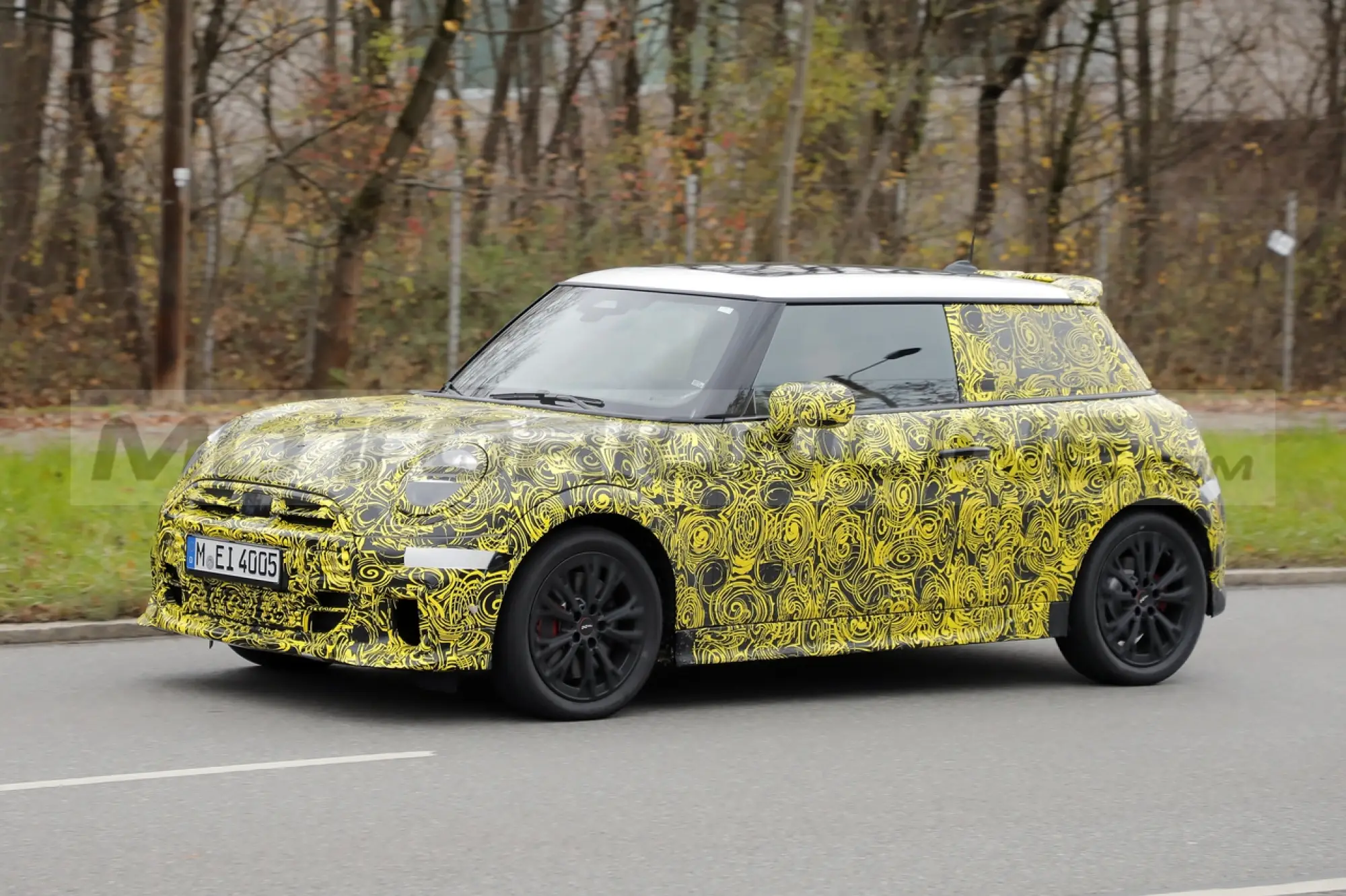 Mini JCW e JCW Cabrio 2025 - Foto Spia 20-12-2023 - 4