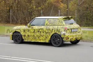 Mini JCW e JCW Cabrio 2025 - Foto Spia 20-12-2023
