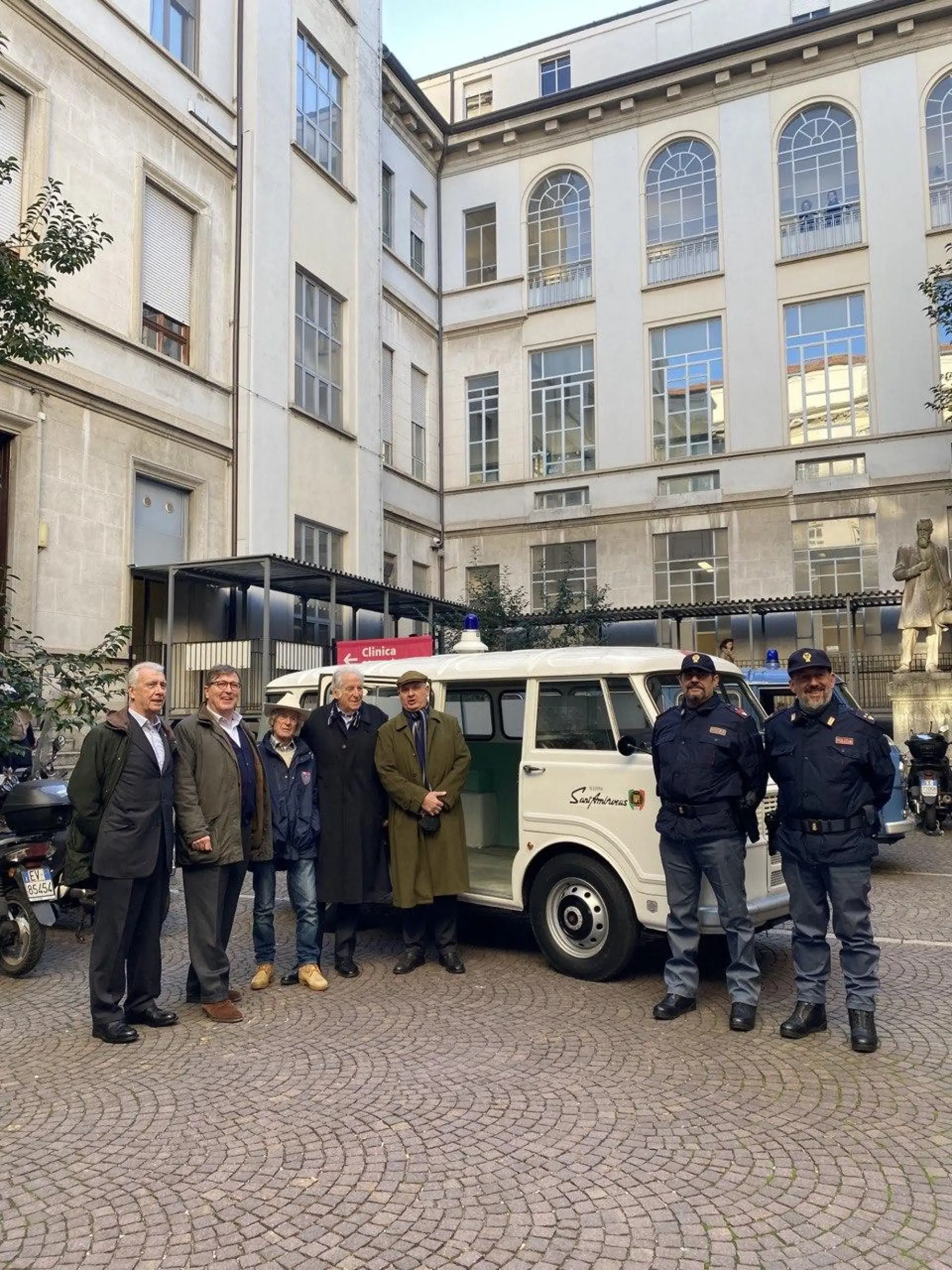 Scuderia Sant Ambroeus iniziativa Accendiamo il Natale - 6