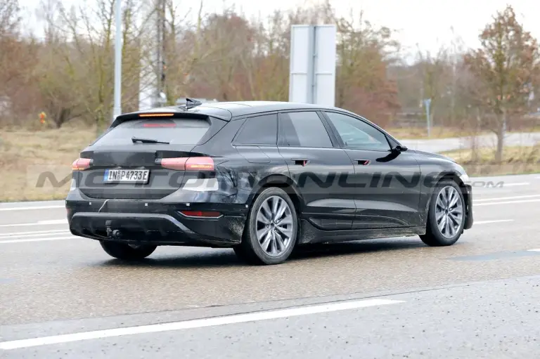 Audi A6 Avant e-tron - Foto Spia 21-12-2023 - 5