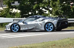 Ferrari SF90 XX Stradale - Foto spia 22-12-2023 - 3