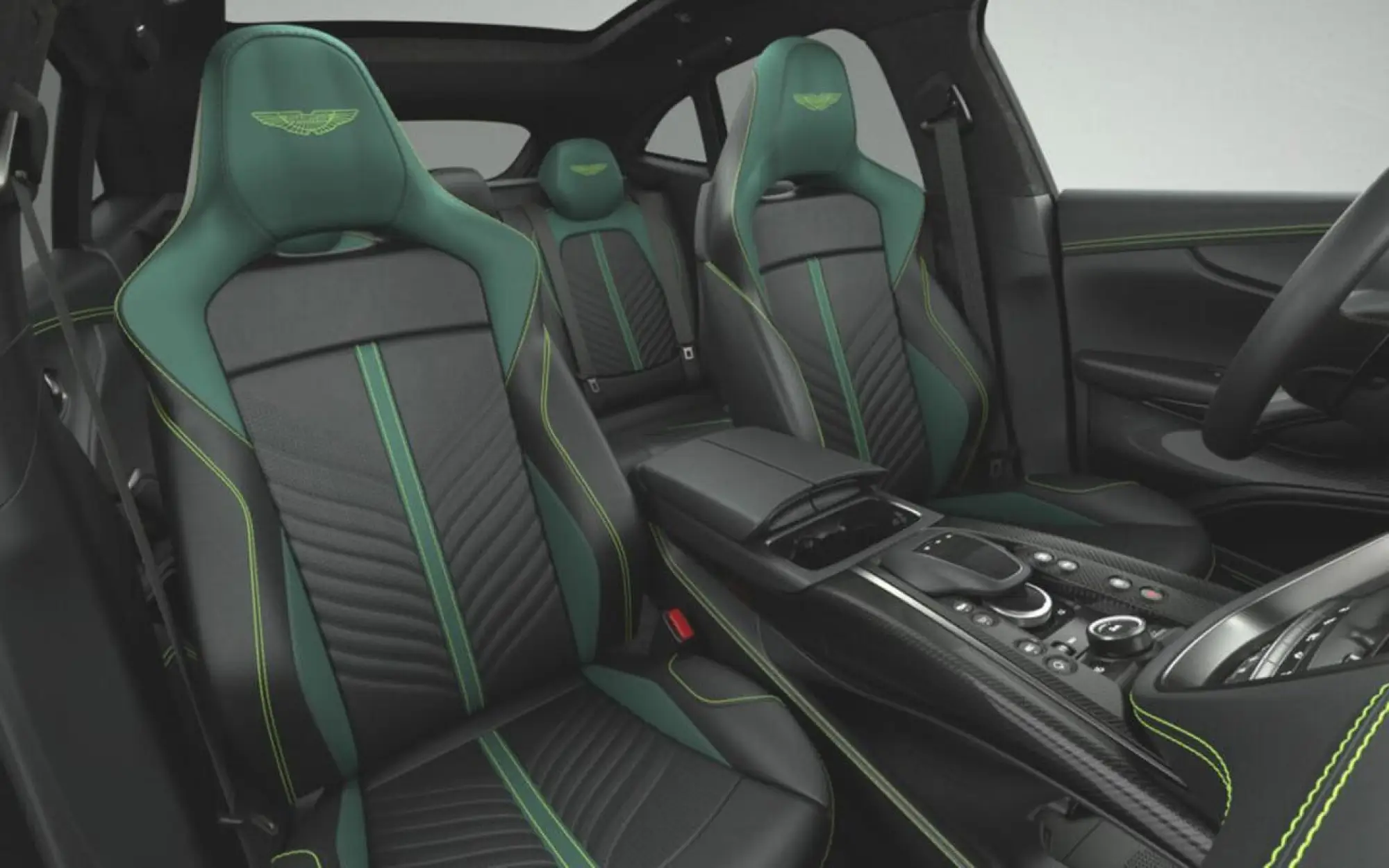 Aston Martin DBX707 Japan Midnight Podium Edition - 5