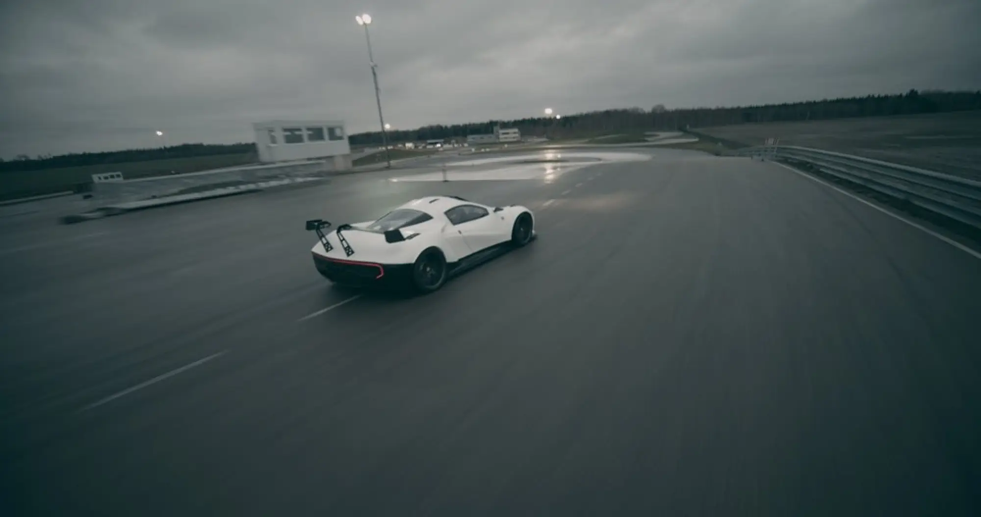 Rhino Racing RR01 - 3
