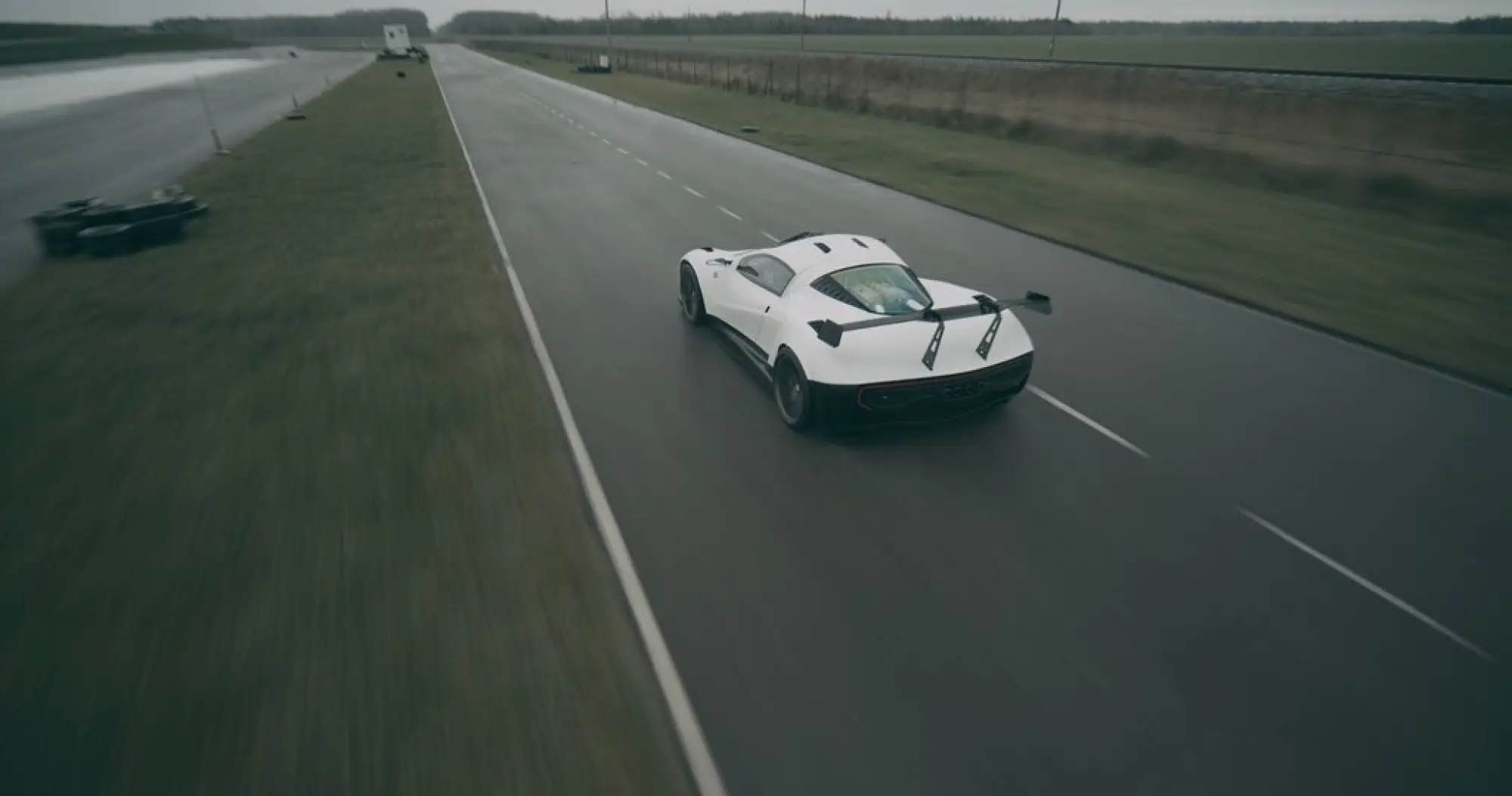 Rhino Racing RR01 - 4