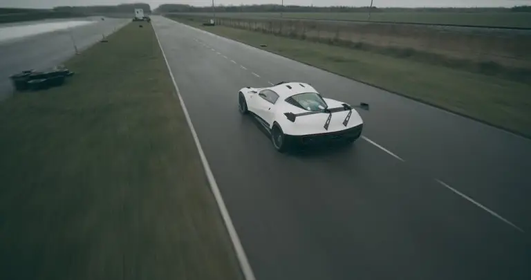Rhino Racing RR01 - 4