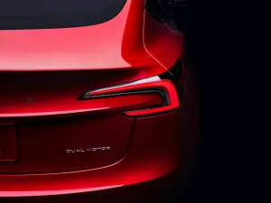 Tesla Model 3 2024 - 4