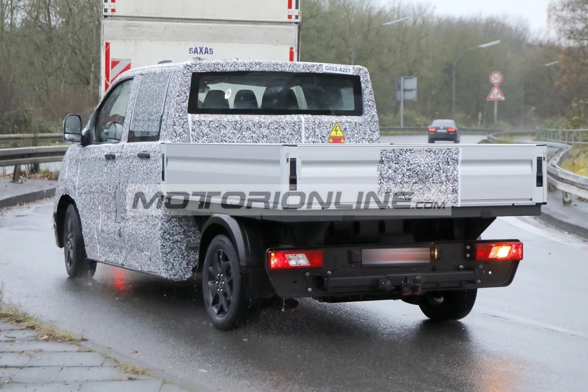 Volkswagen Transporter - Foto spia 10-1-2024 - 6