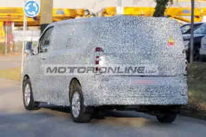 Volkswagen Transporter - Foto spia 10-1-2024 - 22