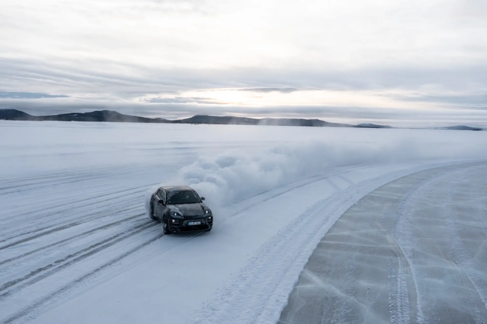 Porsche Macan EV - Ultimi test - 2