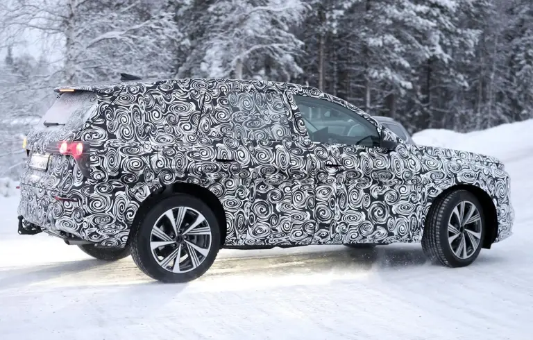 Misterioso SUV Audi - Foto spia 12-01-2024 - 12