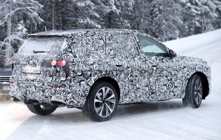 Misterioso SUV Audi - Foto spia 12-01-2024 - 9