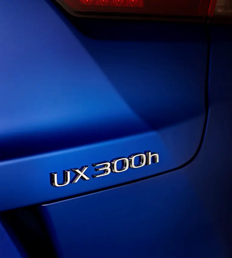 Lexus UX 2024 - 8