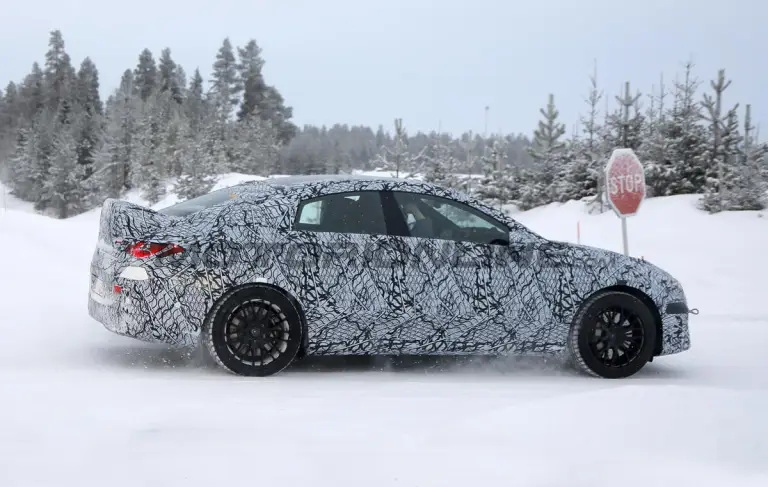 Mercedes-AMG EQA - Foto spia 19-01-2024 - 7