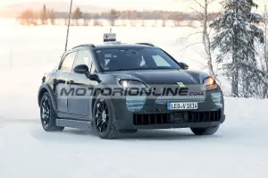 Porsche Cayenne EV - Foto spia 22-1-2024 - 2