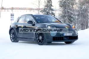 Porsche Cayenne EV - Foto spia 22-1-2024 - 5