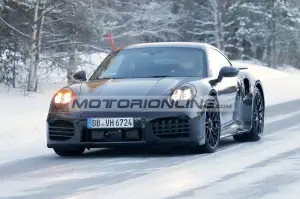 Porsche 911 Turbo - Foto spia 23-1-2024