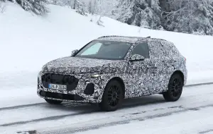 Audi Q5 2025 - Foto spia 23-01-2024 - 3