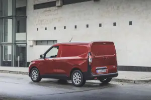 Ford Transit Courier 2024 - 101